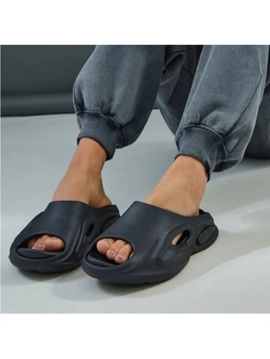 NWT Sz 6 PLT Black Cut Out Rubber Ribbed Sole Sliders Flip flops Sandals Shoes - Picture 2 of 7